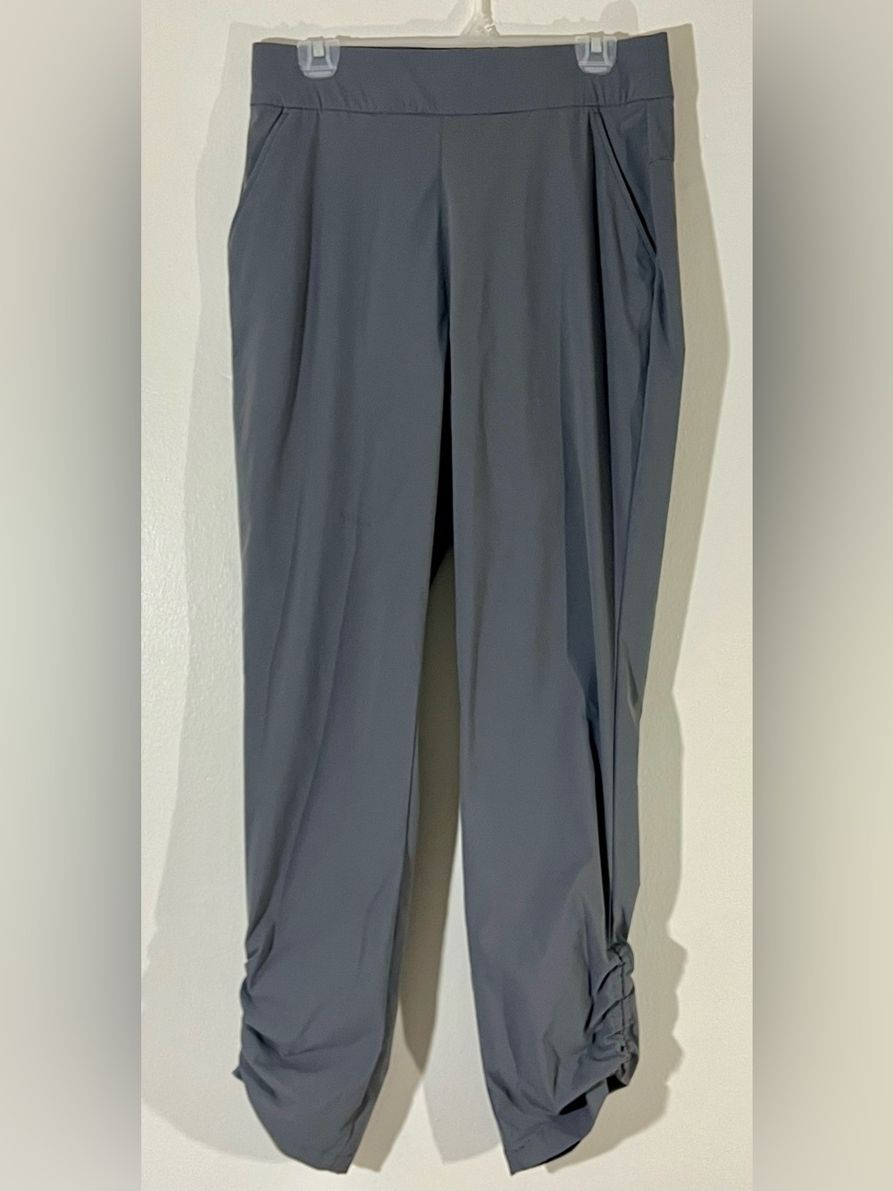 Columbia Women's Slate Gray All-Season Pull On Joggers size Medium
